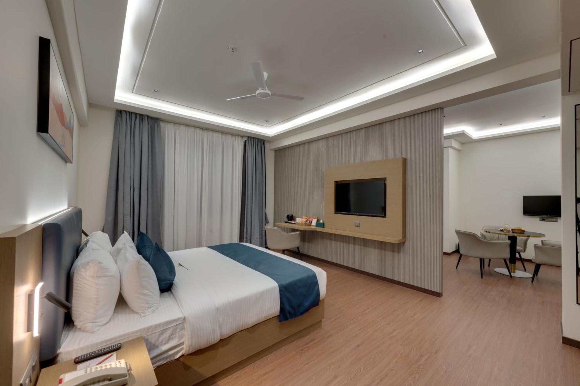Click Collection Shikrapur Hotel Pune